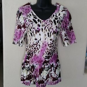 Psychedelic Pleated and Expandable Top Maternity Expandable